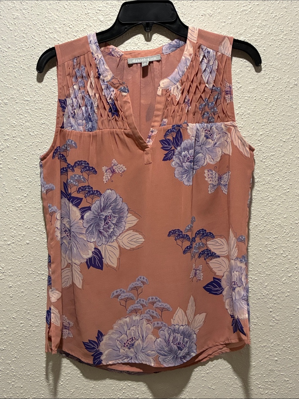 Daniel Rainn Peach Floral Smocked V-Neck Sleeveless Top
